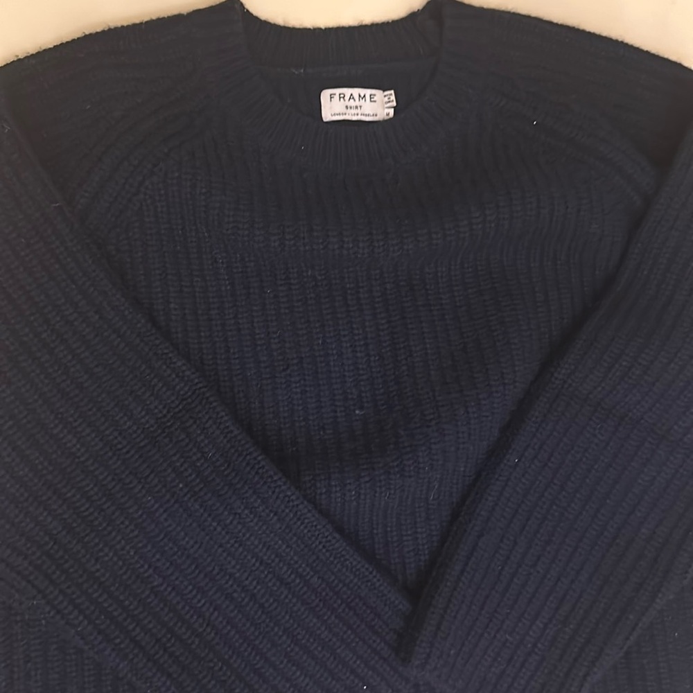 Frame blue  navy crewneck sweater size M